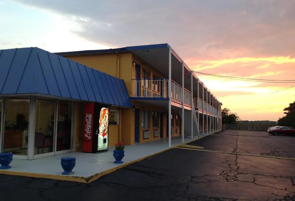 Belmont Inn And Suites-1